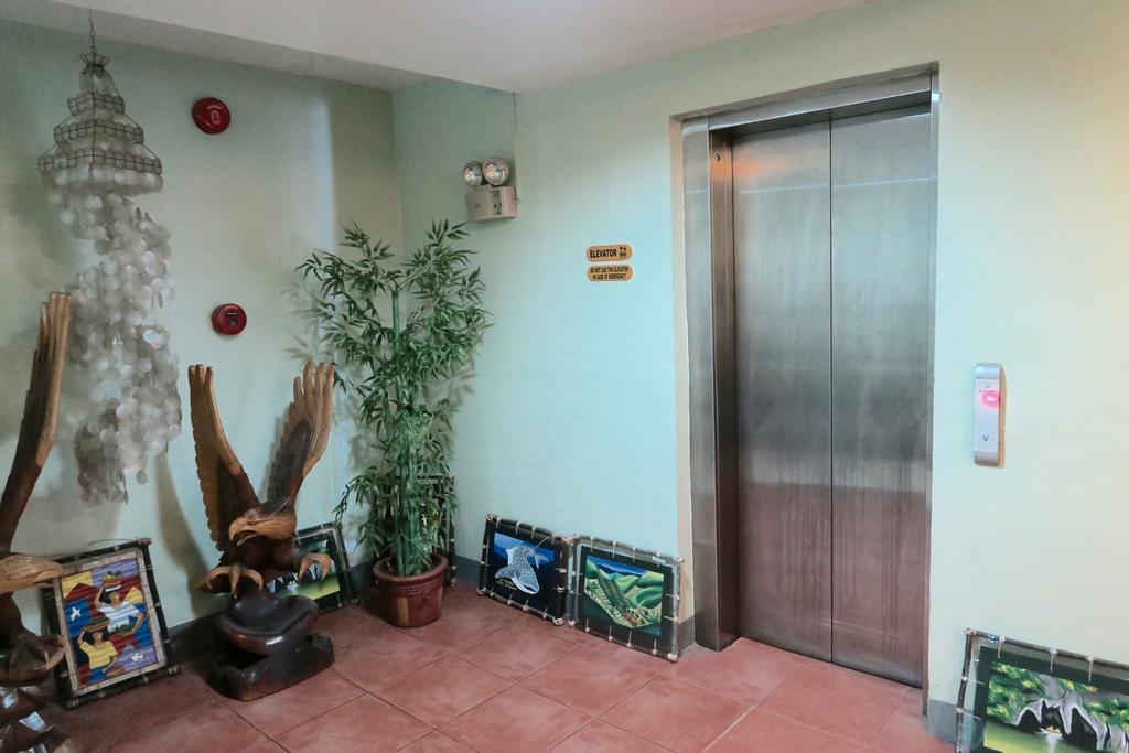 Roger'S Place Hotel Pasay Kültér fotó